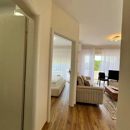 Lovely In Albania Gjiri Lalzit Lura 3 Apartment